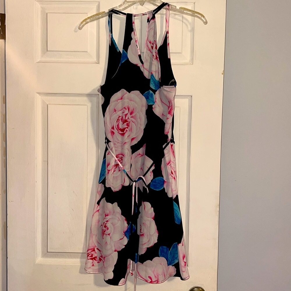 Peach Love Black Pink Floral V-neck Tie Waist Dress NWOT - Picture 4 of 11